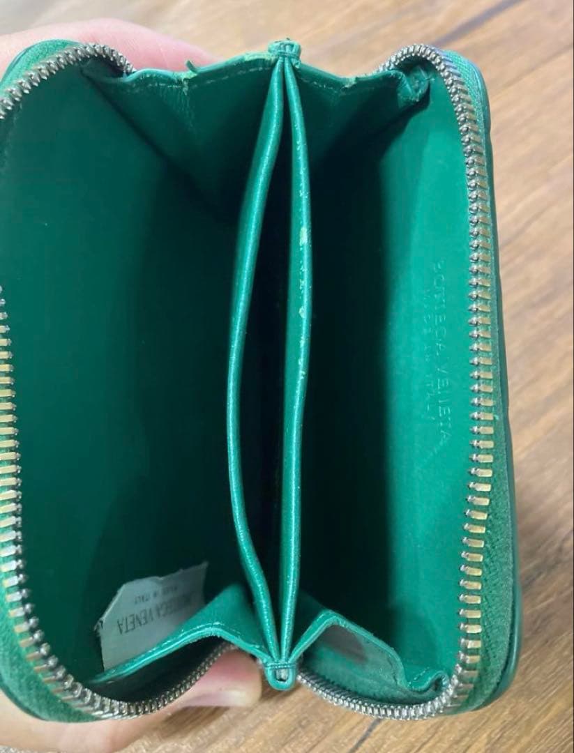 BOTTEGA VENETA ケース（グリーン）