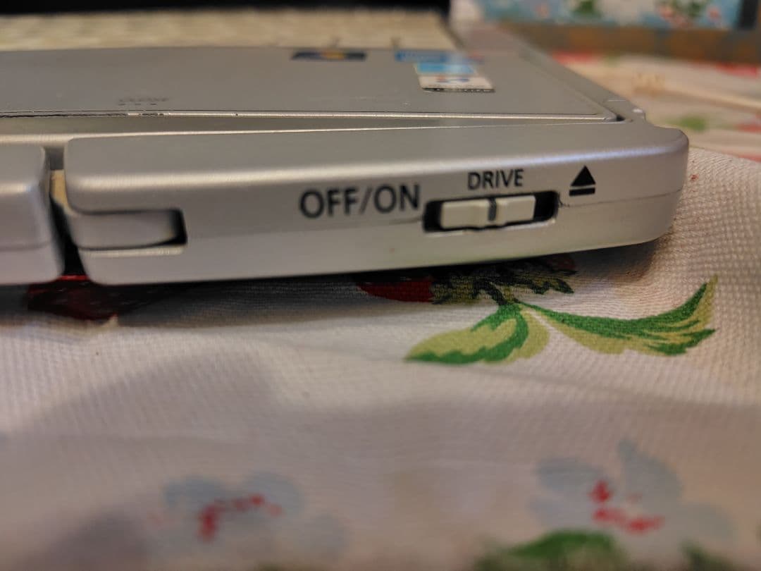 【美品】パナソニック　CF F9 windows 7　 取説付　 14.1インチ