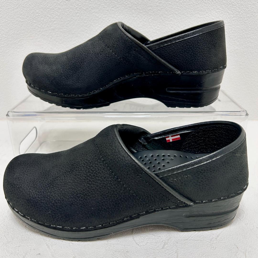 ✨極美品✨ 【Sanita】プロフェッショナル クロッグサンダル ブラック 37
