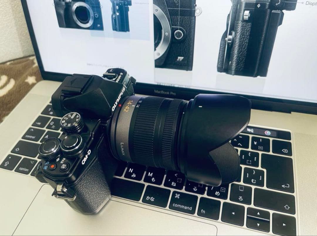 OLYMPUS OM-D E-M10 Mark II レンズセット