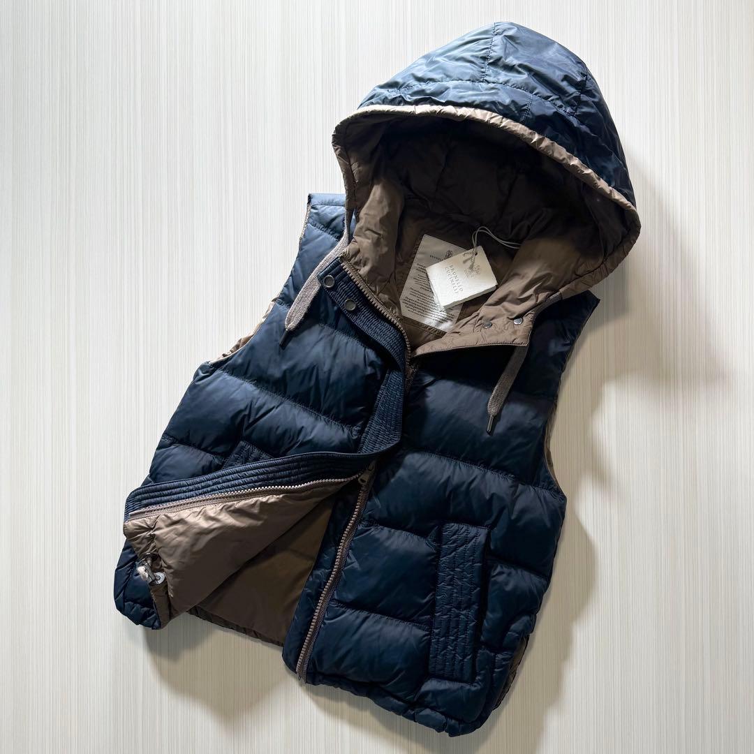 Q98★未使用★23-24AW★極上フーデッド ダウンベスト ブルネロクチネリ