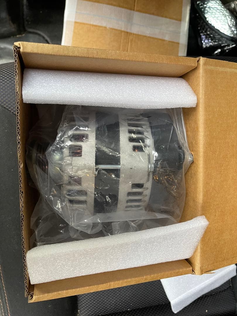 超美品　C25セレナ　リビルトオルタネーター　23100-EN000