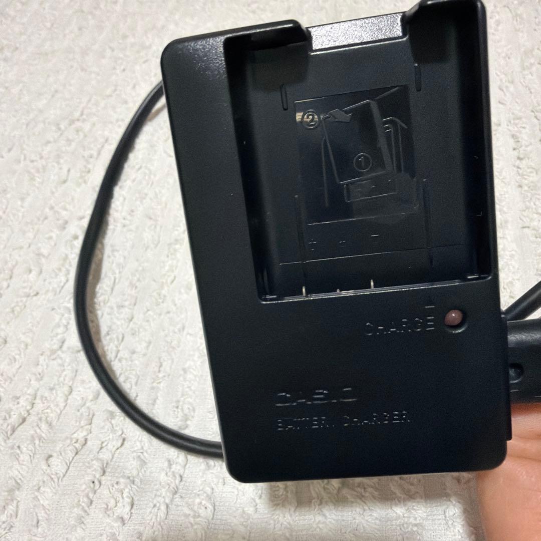 中古　CASIO EXILIM EX-Z2300 デジカメ