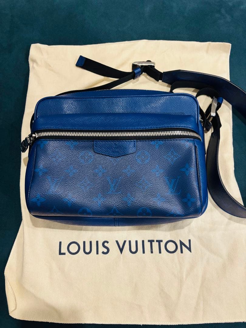 【新品・未使用】LOUIS VUITTON タイガラマ メッセンジャーバック