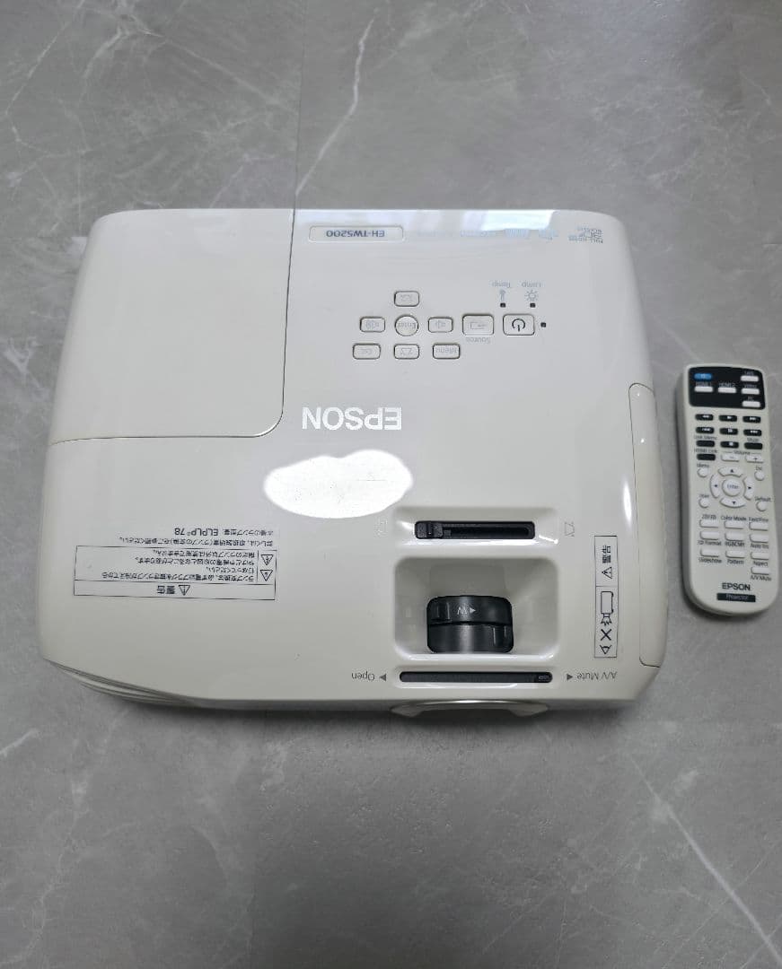 EPSON EH-TW5200 本体+リモコンのみ 電源ケーブル無し