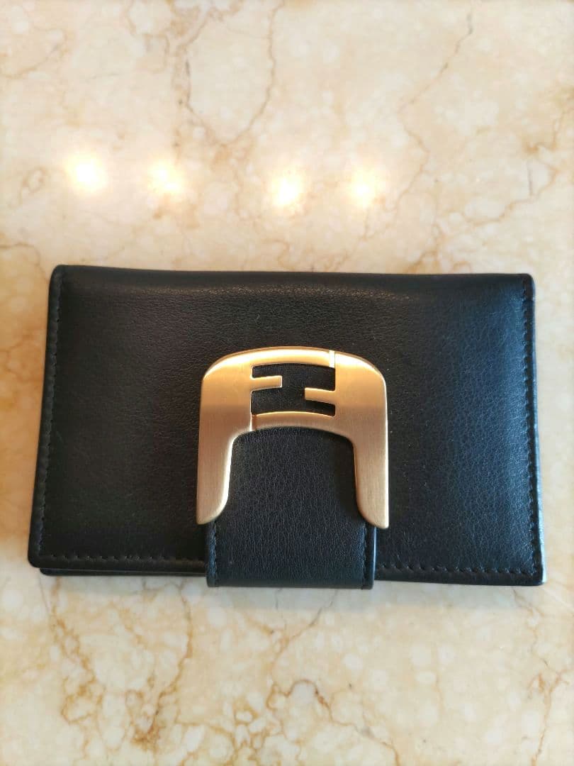FENDIフェンディ◇カードケース　カード入れ　名刺入れ　サテンゴールド　金具