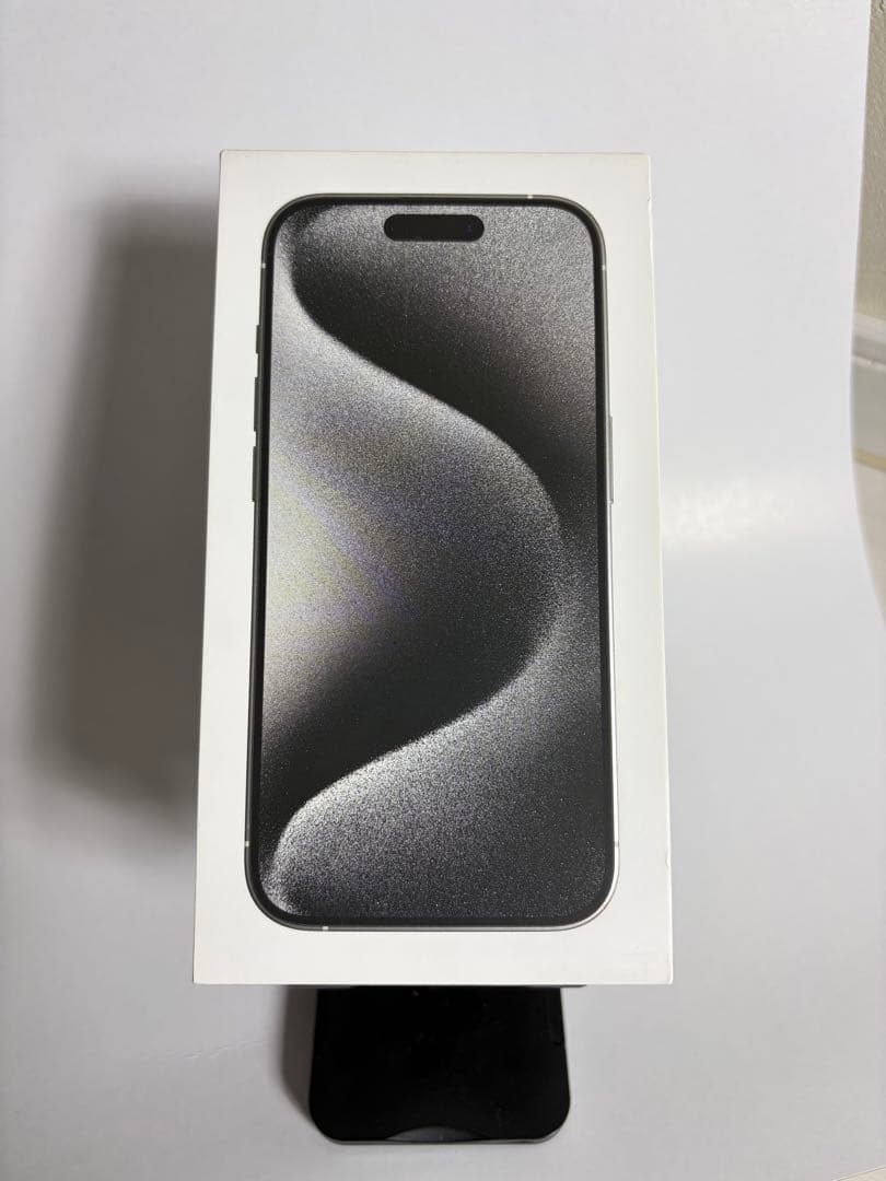 Apple iPhone 15 Pro ホワイト 本体　　SIMフリー　箱付き