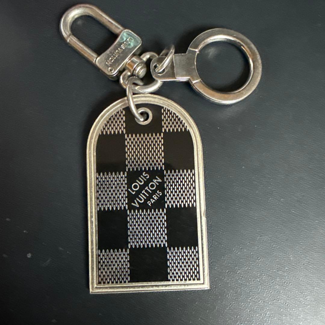 ルイ・ヴィトン チェッカーパターン キーホルダー