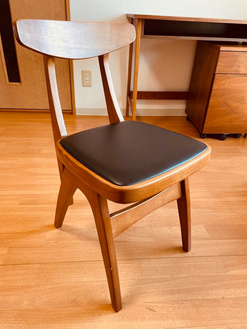 華子様用　チェア