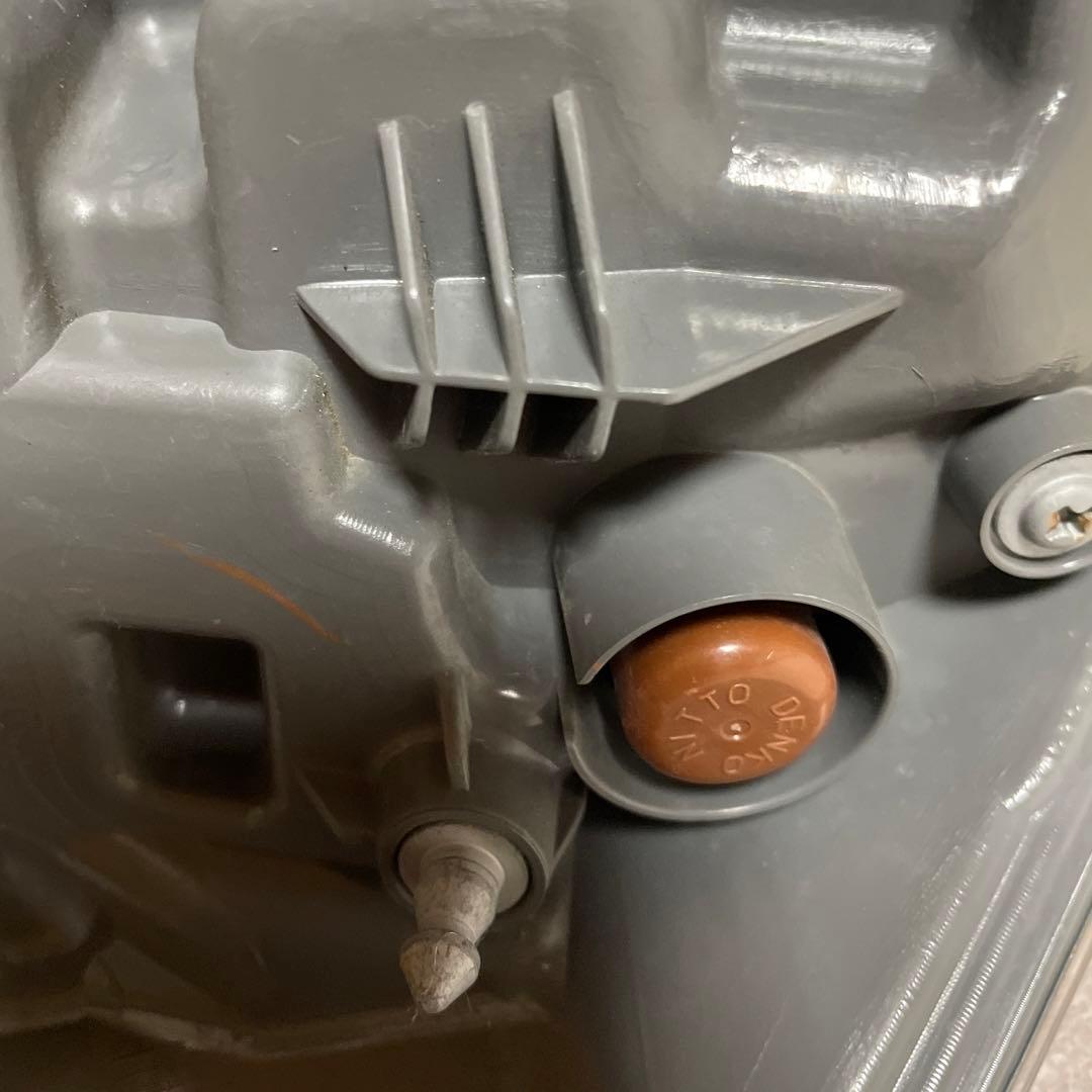 トヨタ純正プリウスα 左テールランプ　STANLEY47-46