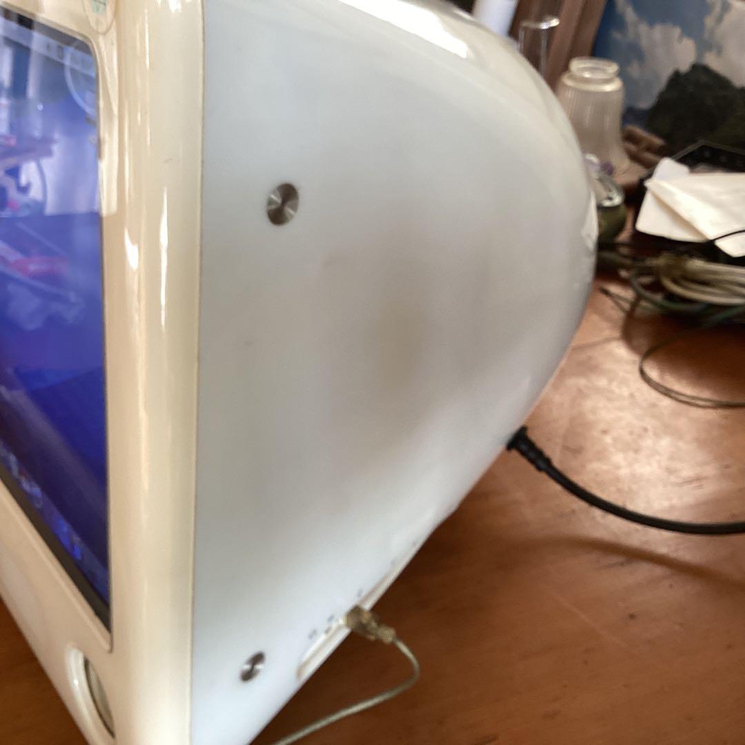 Apple eMac 700MHz G4 640MB RAM ジャンク品
