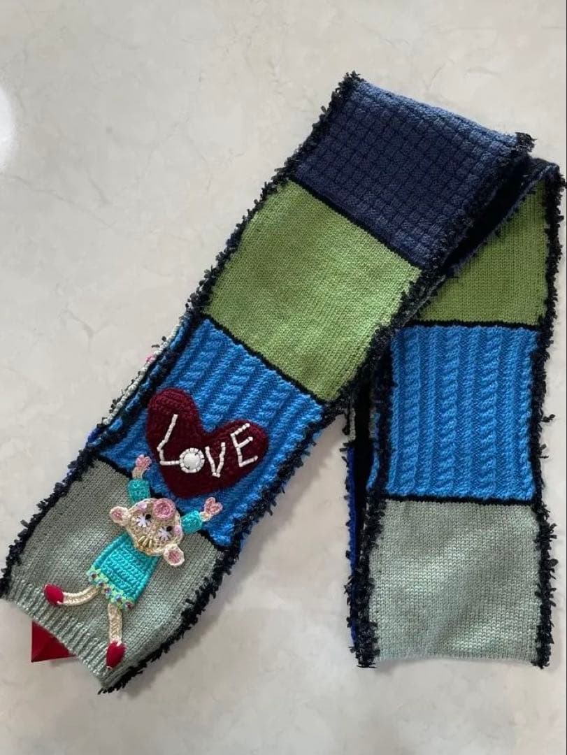 アルベロベロ オレボレブラ　マフラー