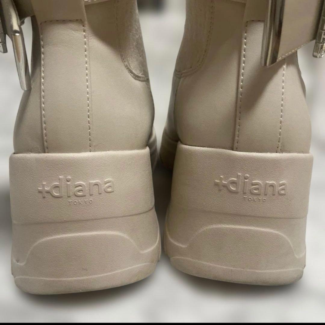 +diana プラスダイアナ　撥水 クリスタルバックル ショートブーツ　23.5