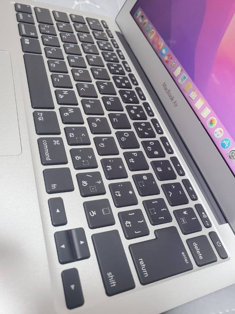 バッテリーとキーボード新品！MacBook Air