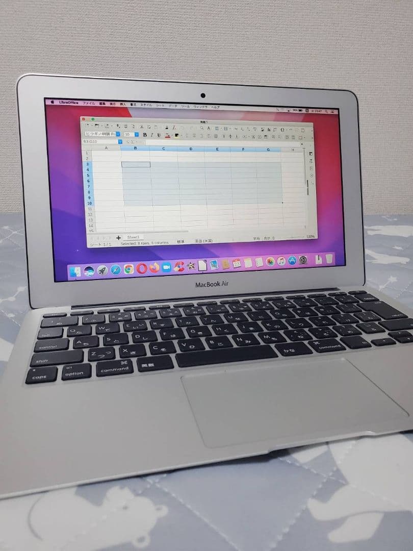 バッテリーとキーボード新品！MacBook Air