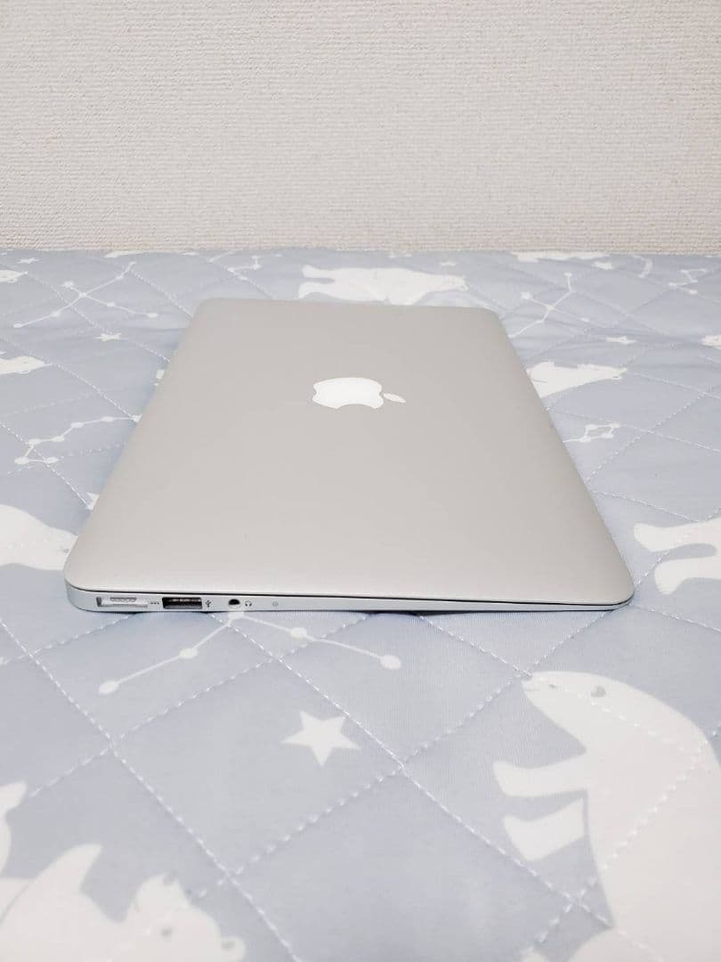 バッテリーとキーボード新品！MacBook Air