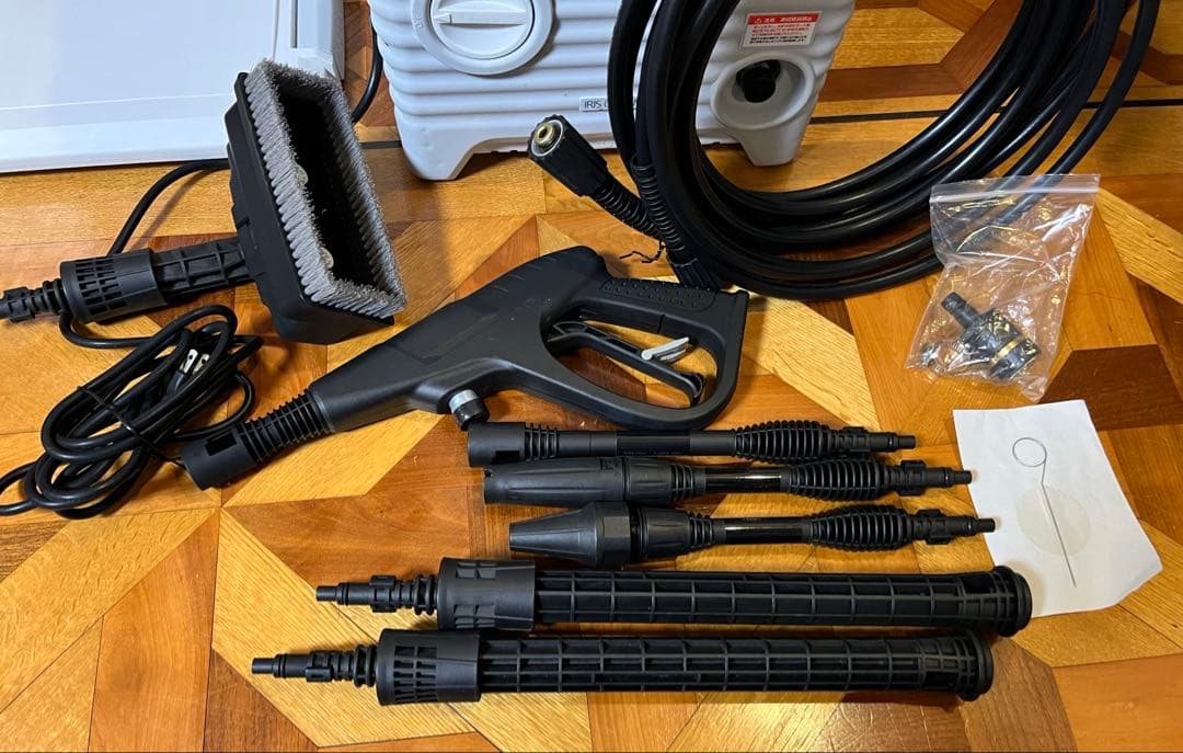 アイリスオーヤマ タンク式高圧洗浄機 静音モデル