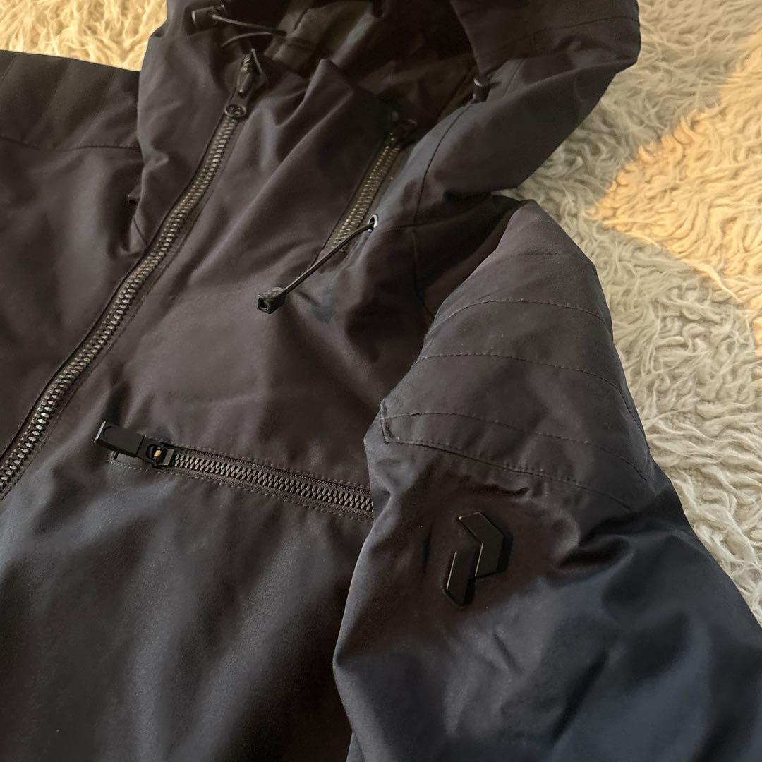 美品　ピークパフォーマンス　スキーウェア セット　中綿　ブラック　上下