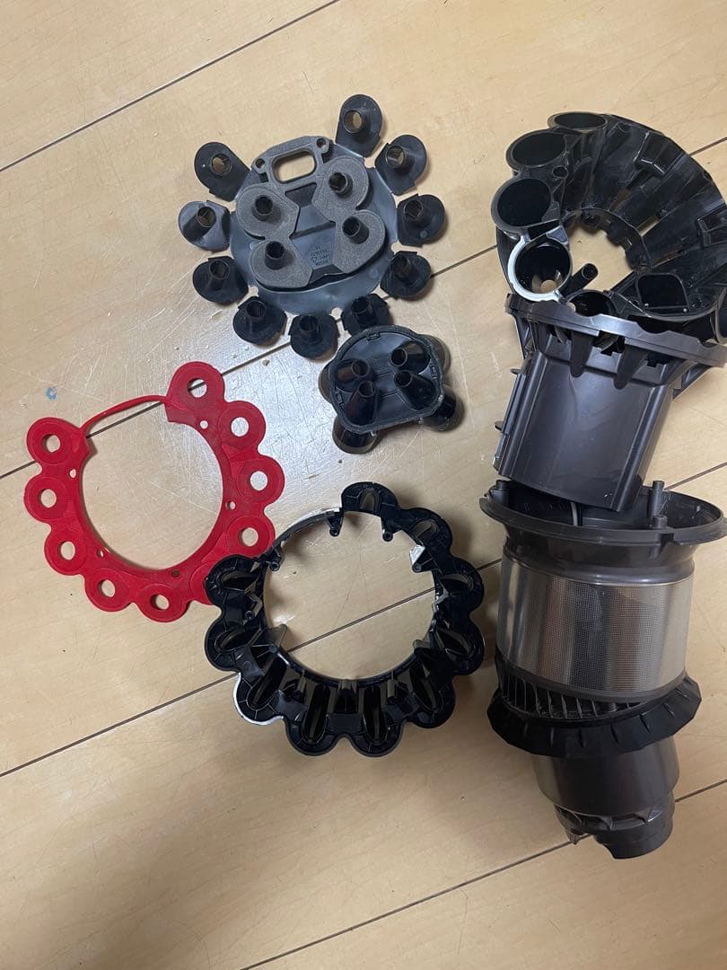 d*s様 【美品】Dyson コードレスクリーナー V11 sv14 エコーモー