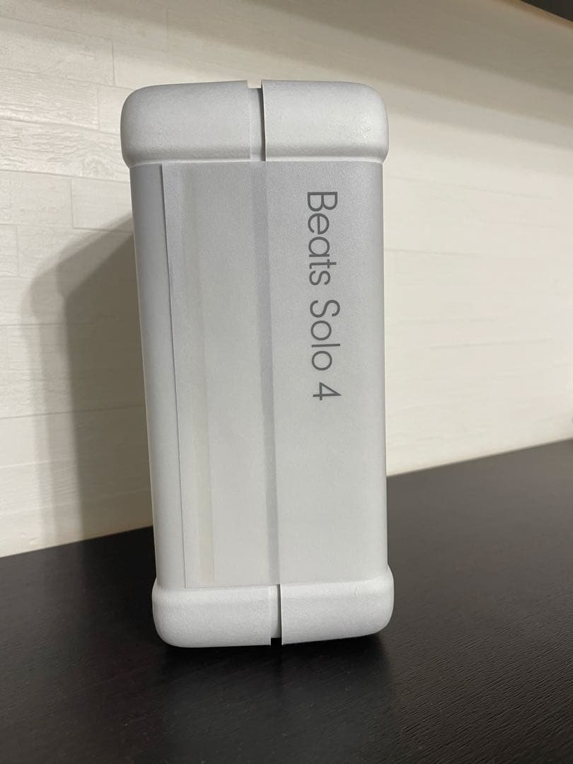 【新品未使用】 Beats Solo4