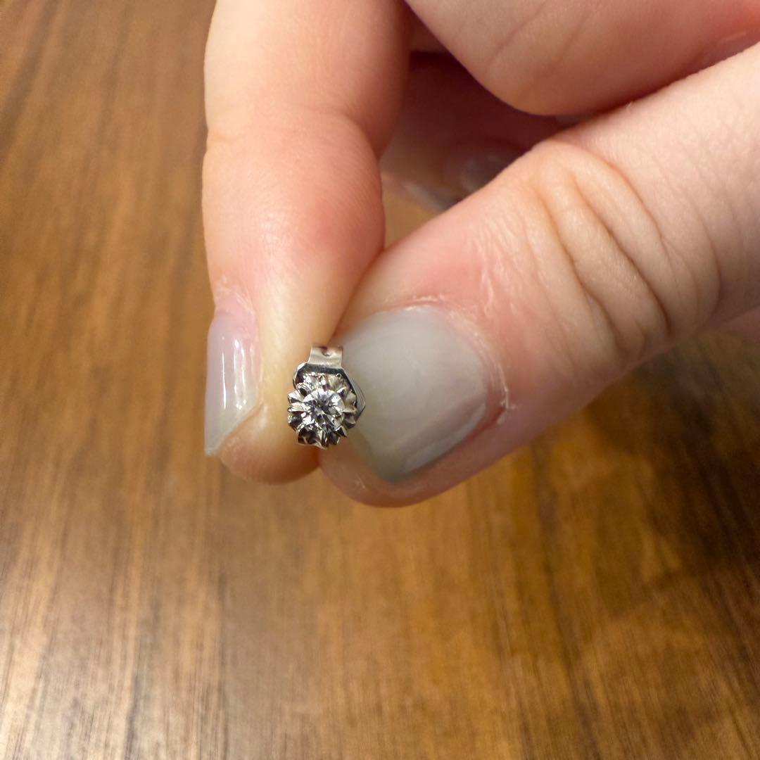 スタージュエリー　プラチナ　一粒ダイヤモンドピアス