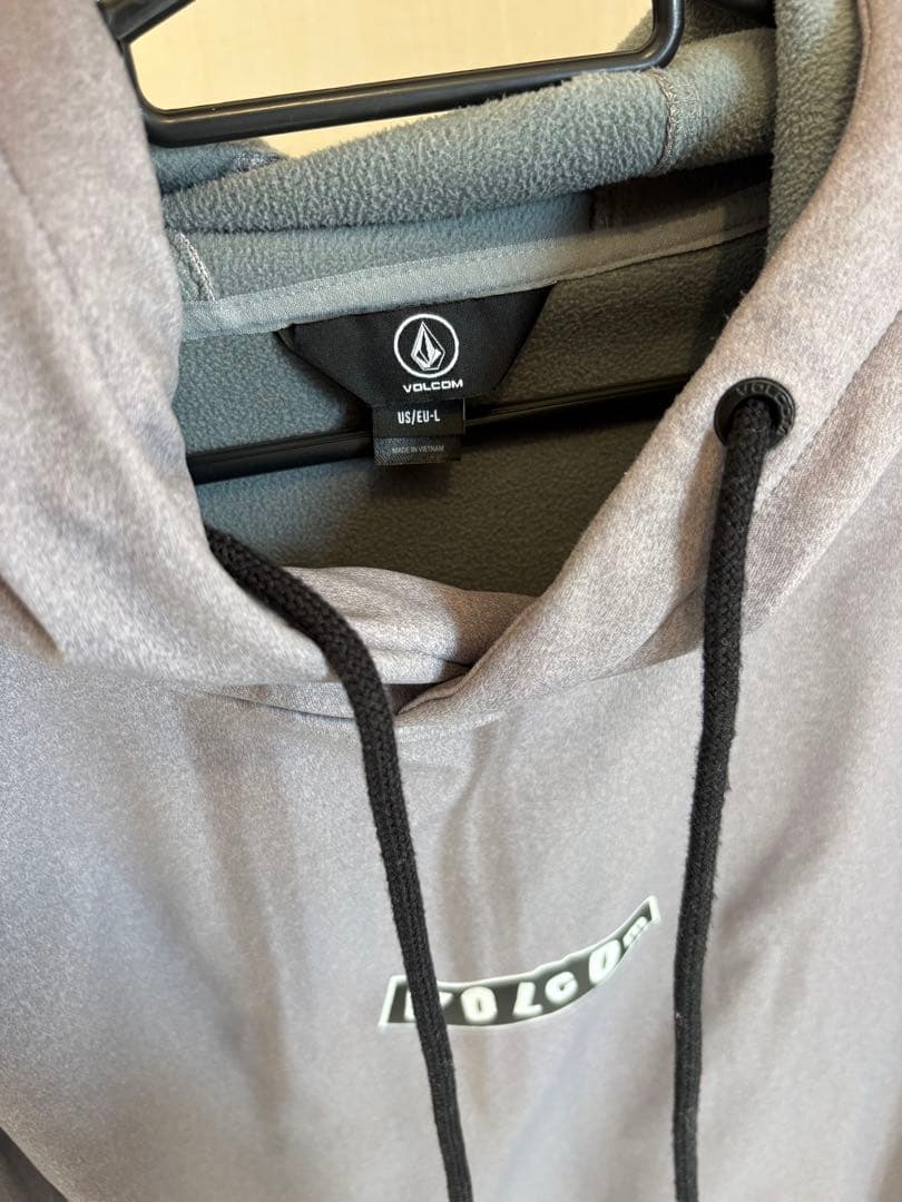 Volcom グレー フード付きパーカー&コーチジャケット