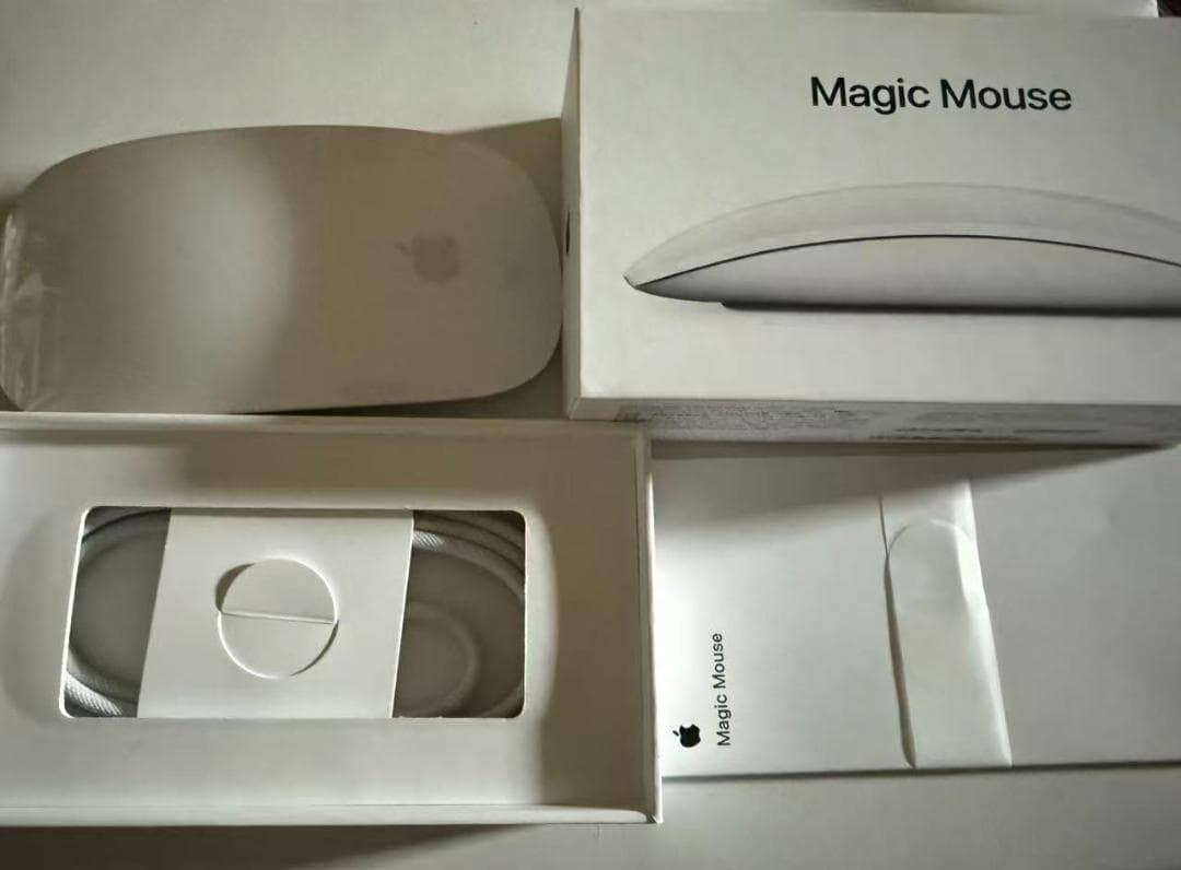 【超美品】Apple Magic Mouse USB-C ホワイト　最新モード