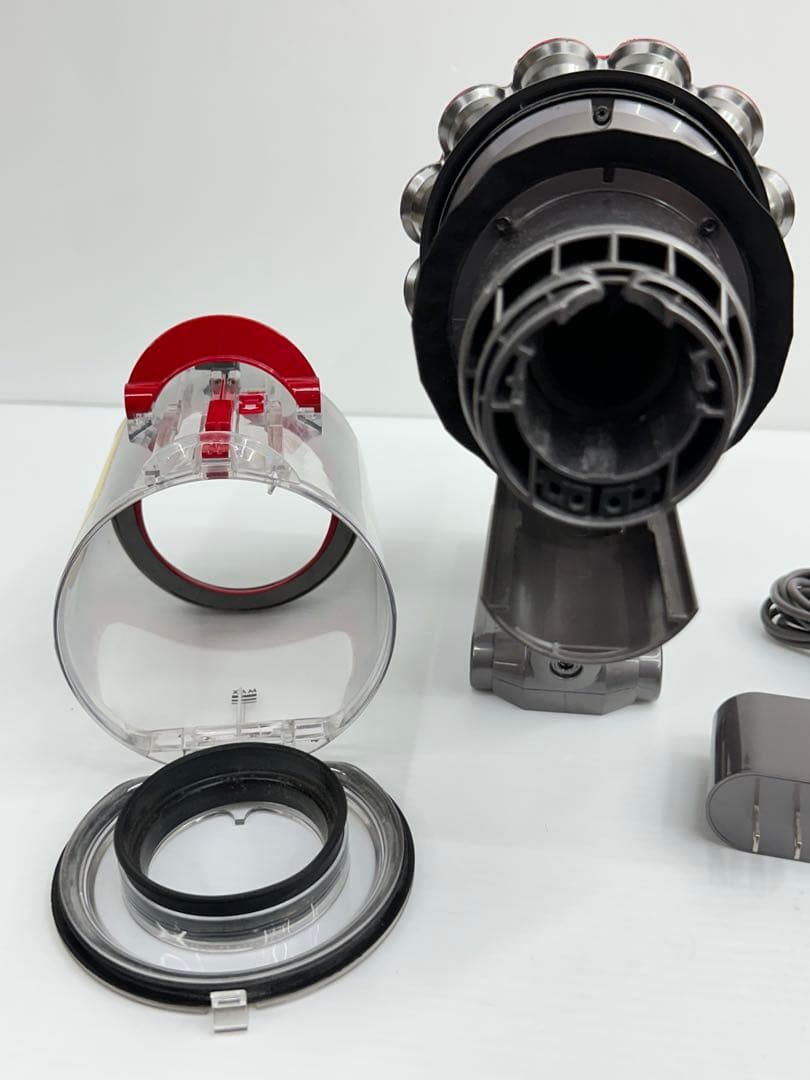 ダイソン　掃除機　ハンディークリーナ　SV12 本体　動作保証品　バッテリー付き