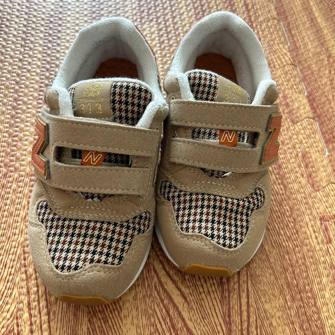 【Lili】　New Balance スニーカー 17.5 18.0