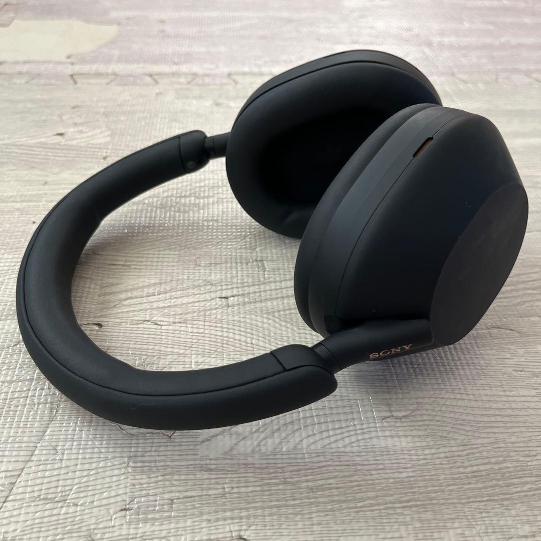 sony ヘッドホン　WH-1000XM5 中古