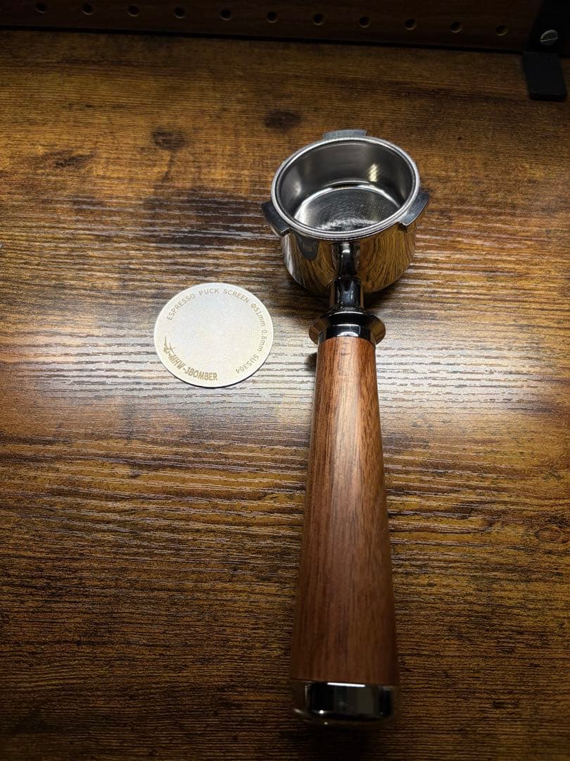 DeLonghi デディカアルテ　シルバー