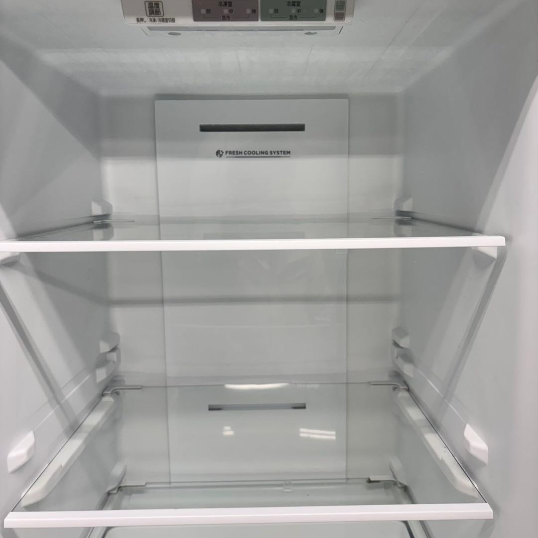 663 大きめ　中型冷蔵庫　小型　274L 200L強　小型　一人暮らし　右開き