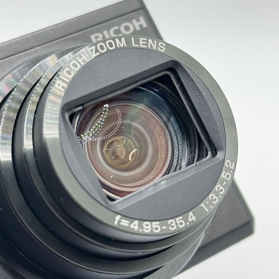 S*.様 【極美品】 【動作◎】 RICOH R10 リコー　コンデジ デジカメ