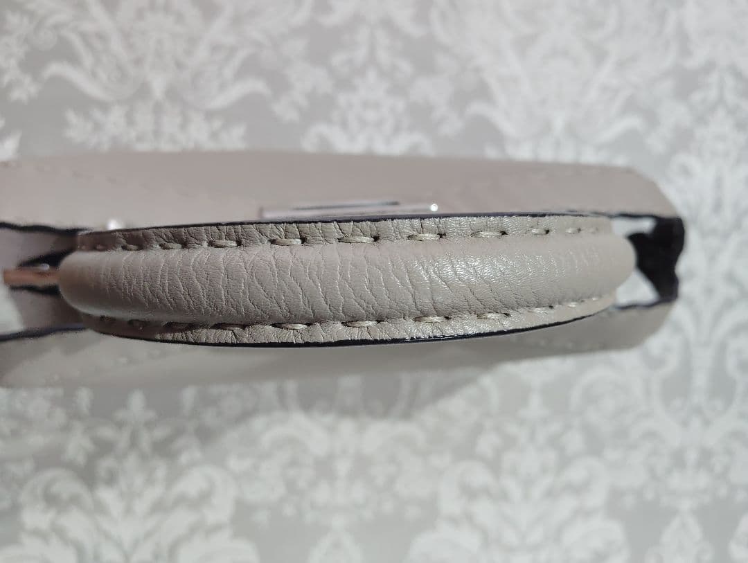 FENDI ピーカーブーアイシーユー　ミディアム