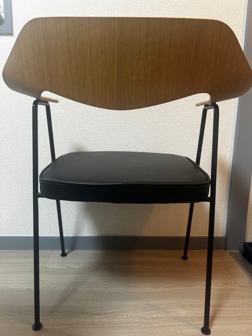 ACTUS 675チェア（レザー）(送料込み)