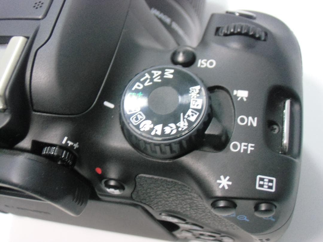 Canon EOS Kiss X6i レンズキット B052