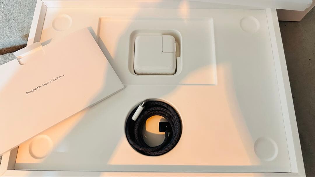 Apple MacBook Air M2チップ搭載モデル