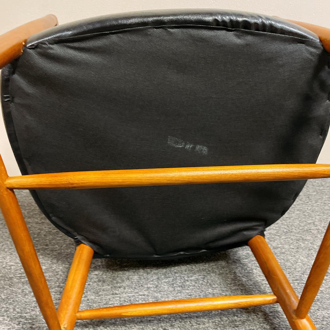 アームチェア　ブラックレザー　修理歴あり