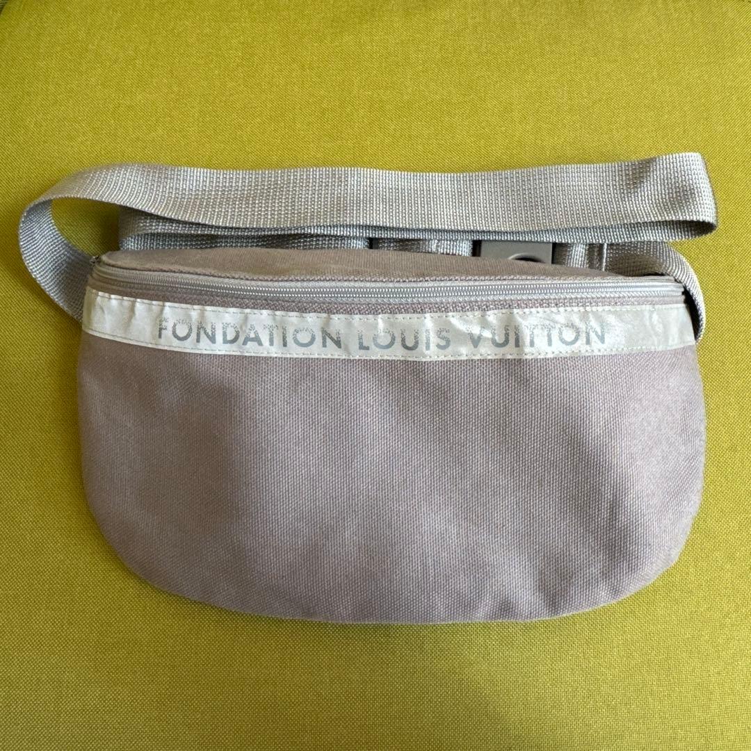 FONDATION LOUIS VUITTON ウエストポーチ ボディバッグ