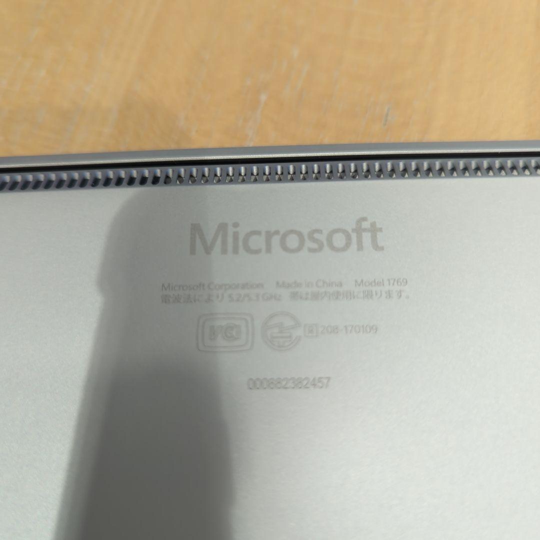 Windowsノート本体 Microsoft Surface Laptop (i5/8GB)