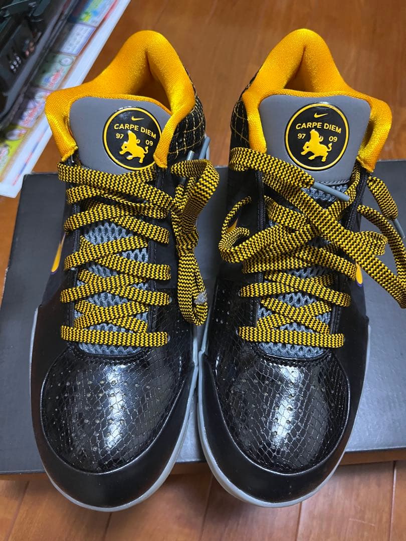 シューズ(男性用) NIKE Kobe4 protro Black/Del Sol