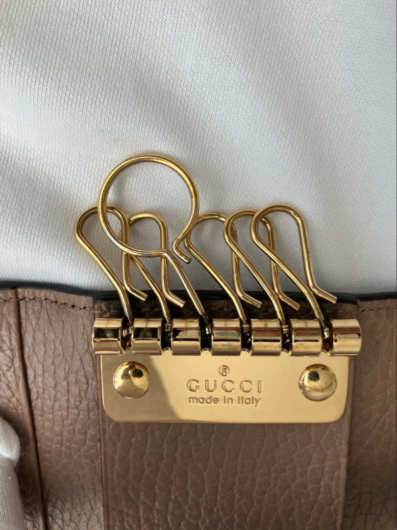✨匿名発送✨GUCCI グッチ ピンク/ベージュキーケース