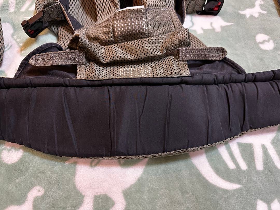 ベビービョルン　ハーモニー　ダークグリーン