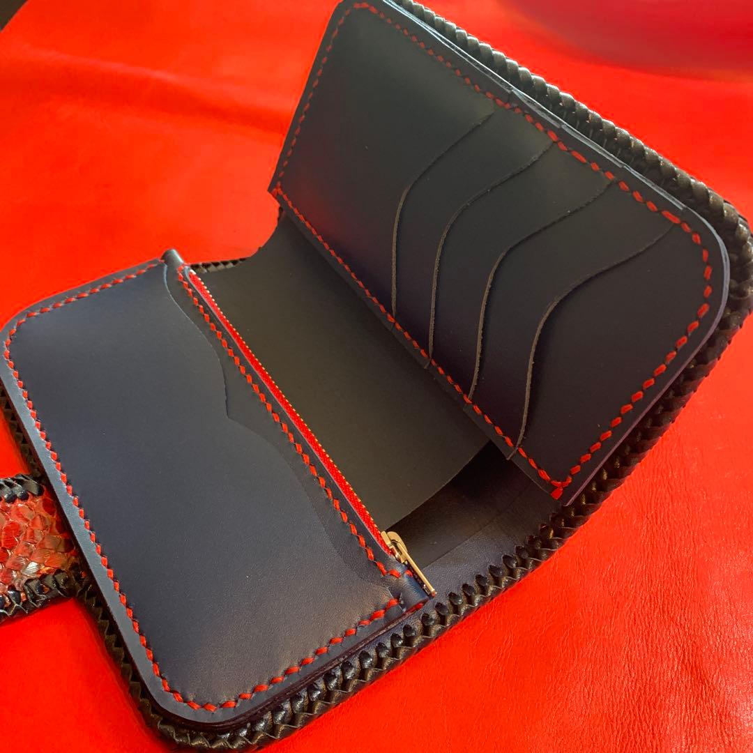 ハンドメイドレザークラフトレッドパイソンミドルウォレット牛革紺色牛レース編み紺色