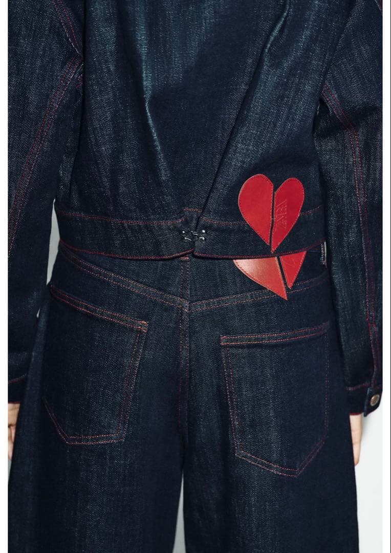 ZARA ハイウエストバレルフィットデニムパンツ