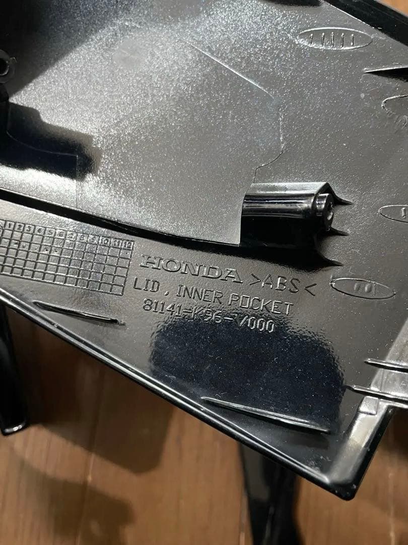 PCX125 JF81 外装 カウル パーツ 純正 ブラック