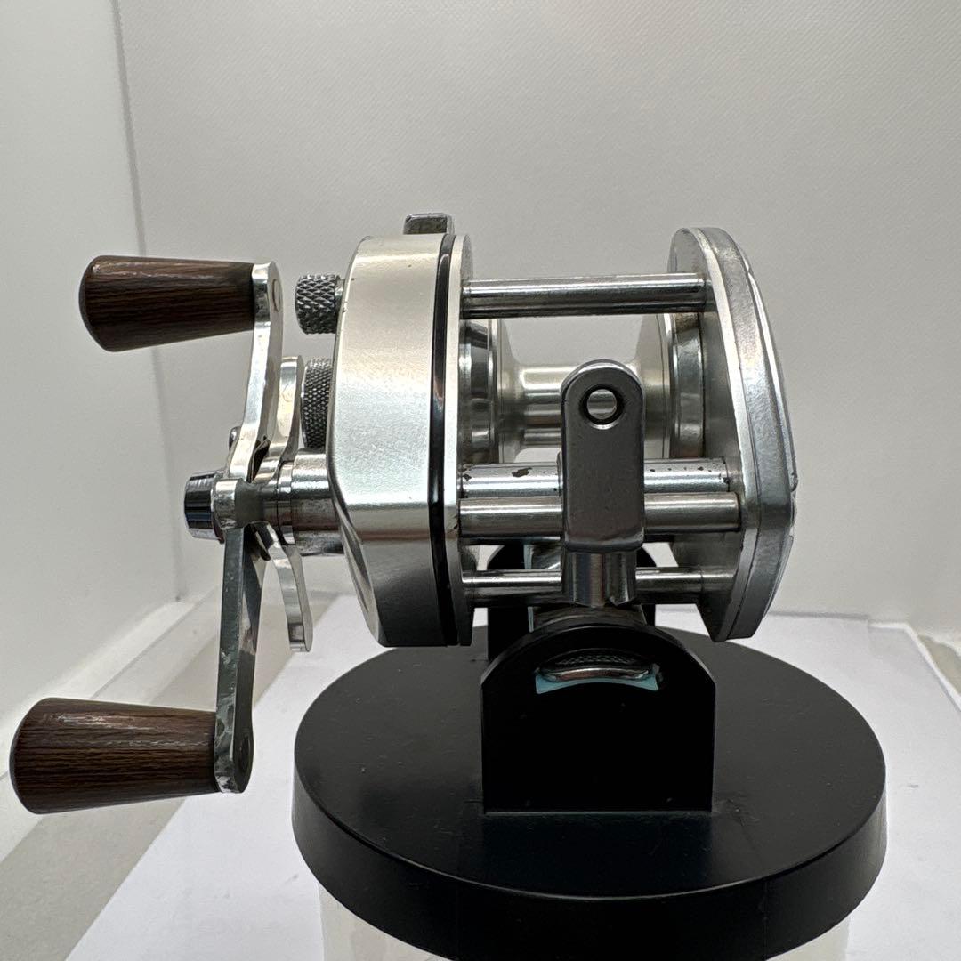 Bantam 100ベイトリール