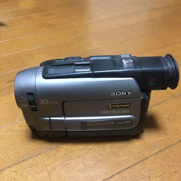 ビデオカメラ Sony videoHi8 Handycam CCD-TRV92