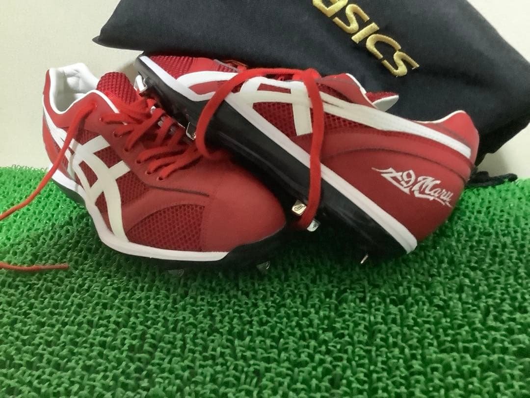 未使用　丸 佳浩　支給品　スパイク　アシックス　専用バッグ付き