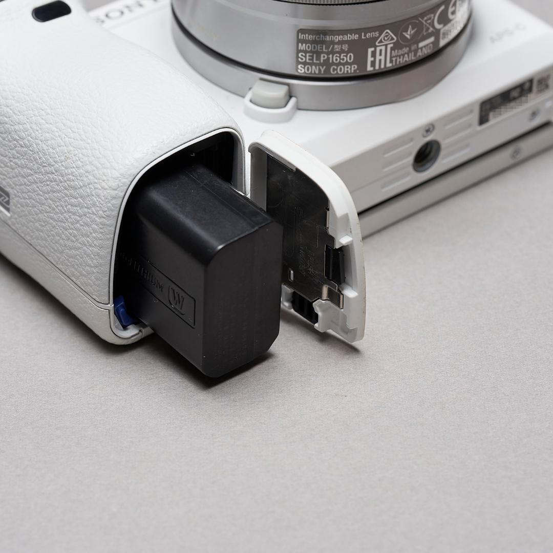 SONY α6000 E PZ 16-50mm OSS ILCE-6000